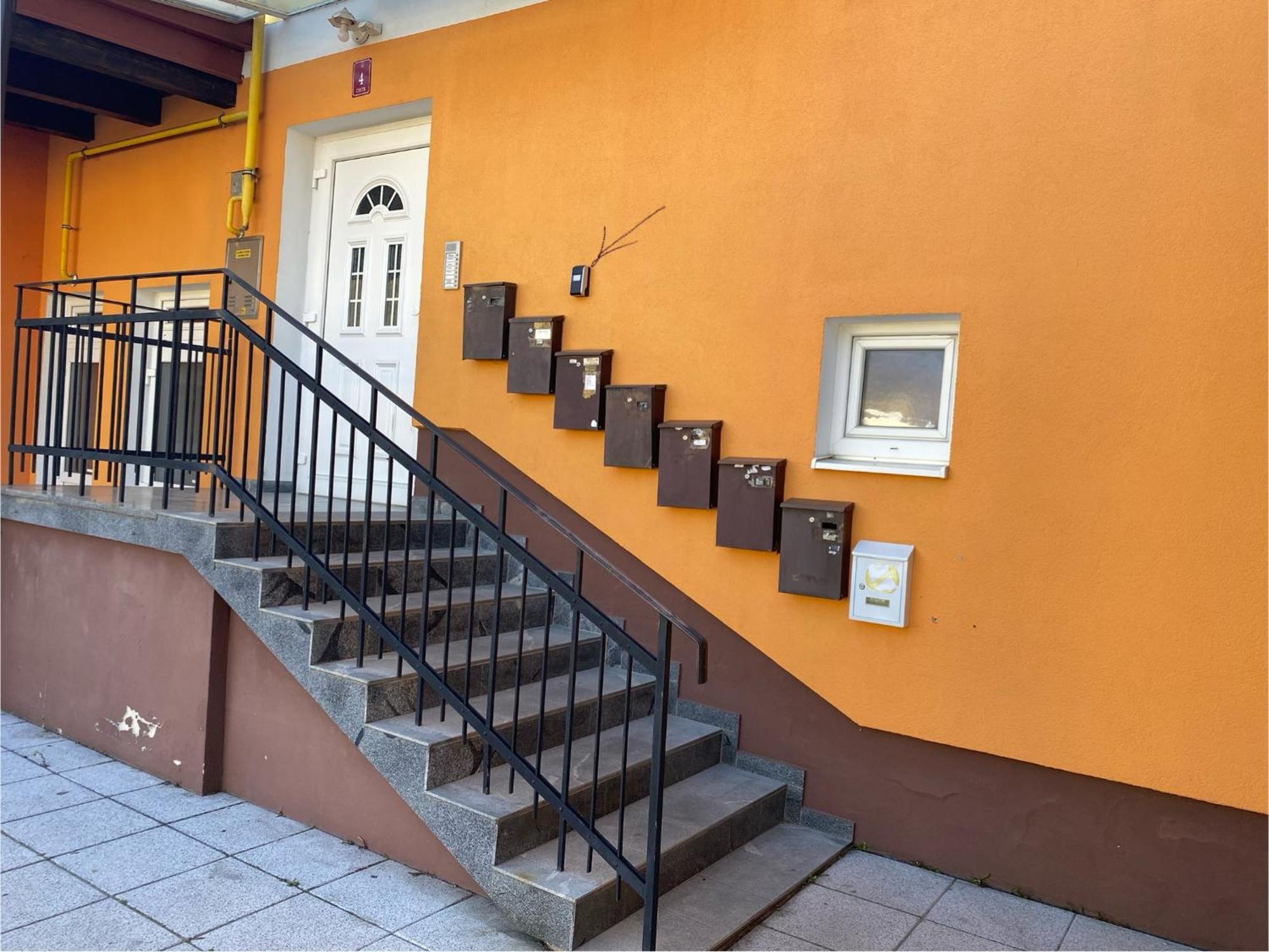 Apartma Rogatec Bagian luar foto